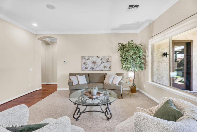 10-web-or-mls-610 W Tonto Dr - 8