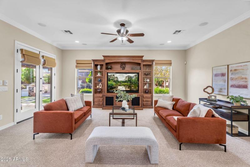 13-web-or-mls-610 W Tonto Dr - 11