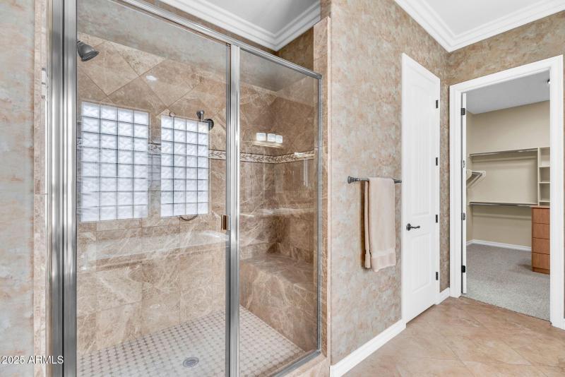 34-web-or-mls-610 W Tonto Dr - 30