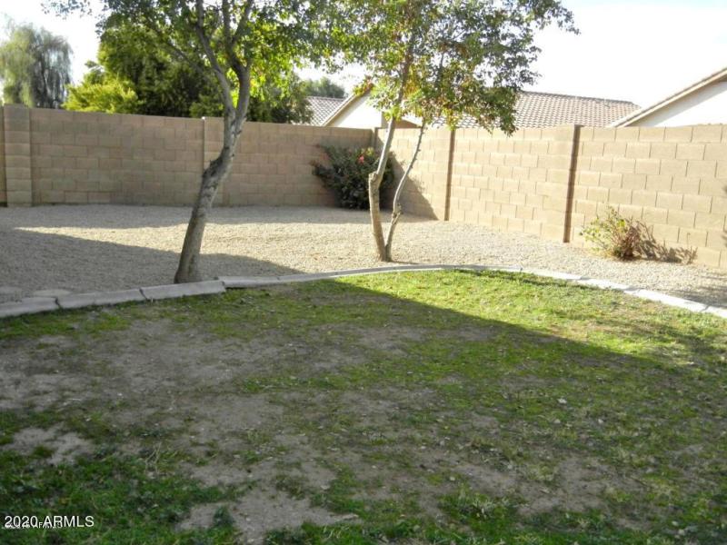 20161025225639630537000000-o