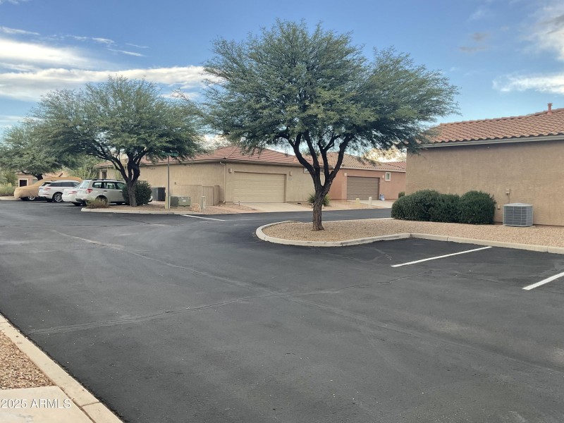 Guest Parking & Garage