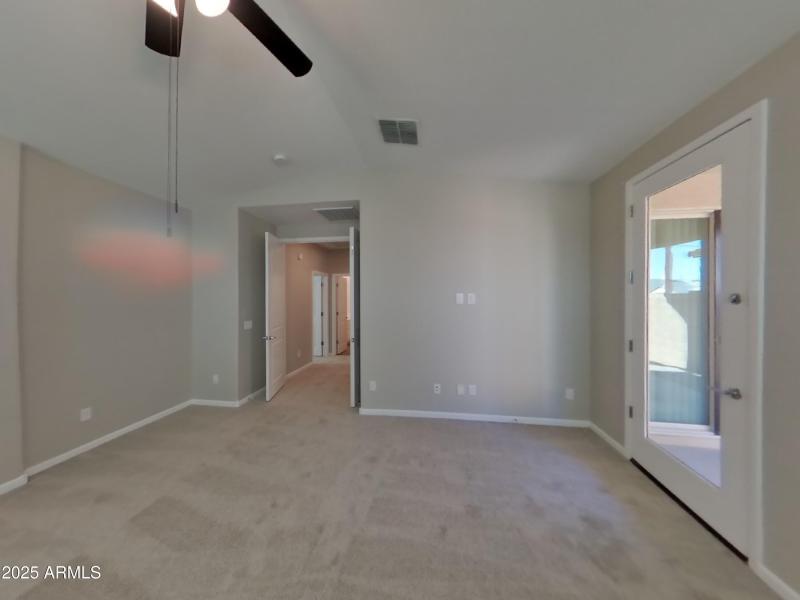 4_pc_oizuV3x7Eq_suPieVrhXE_layout_1