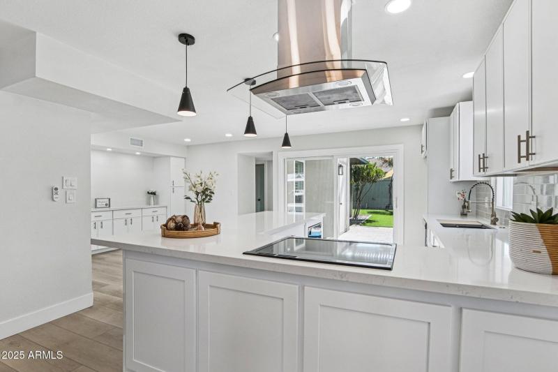 9-web-or-mls-N Majorca Way-1006-009