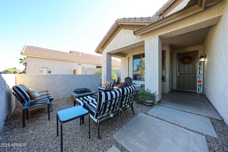 Sitting Area in Front