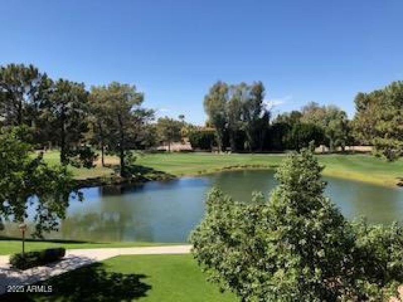 Lakes & Golf Courses