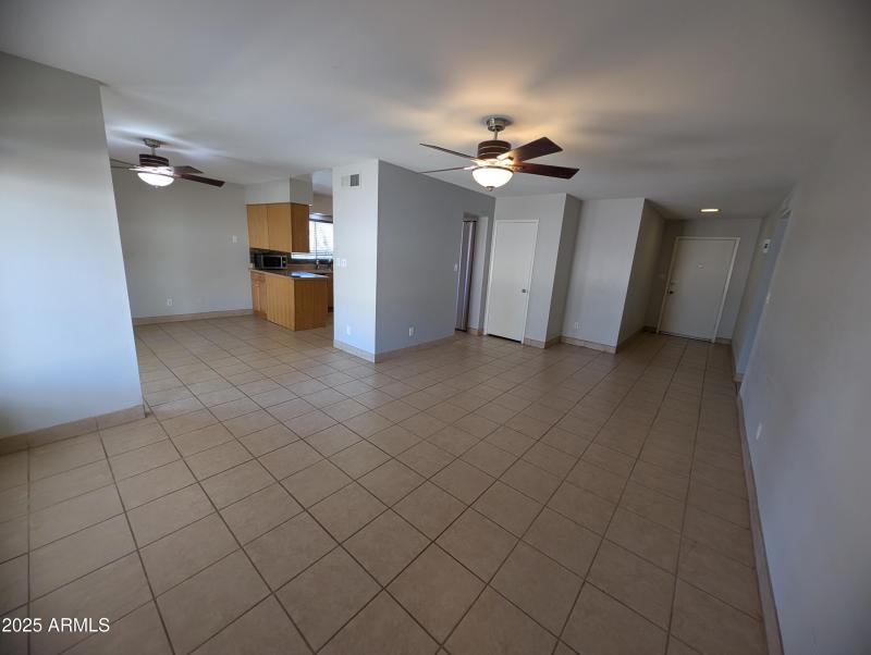 PXL_20250925_195513652