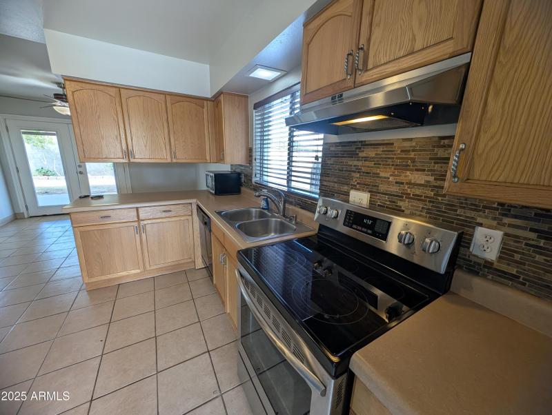 PXL_20250925_195403475