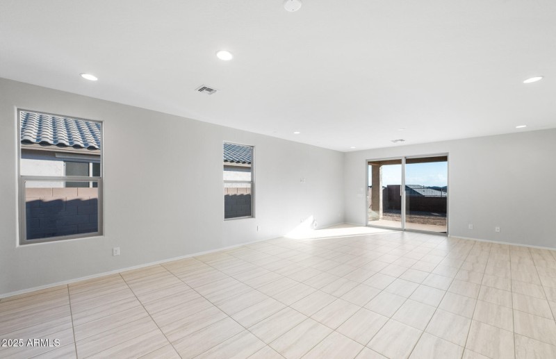 Dining/Gathering Room