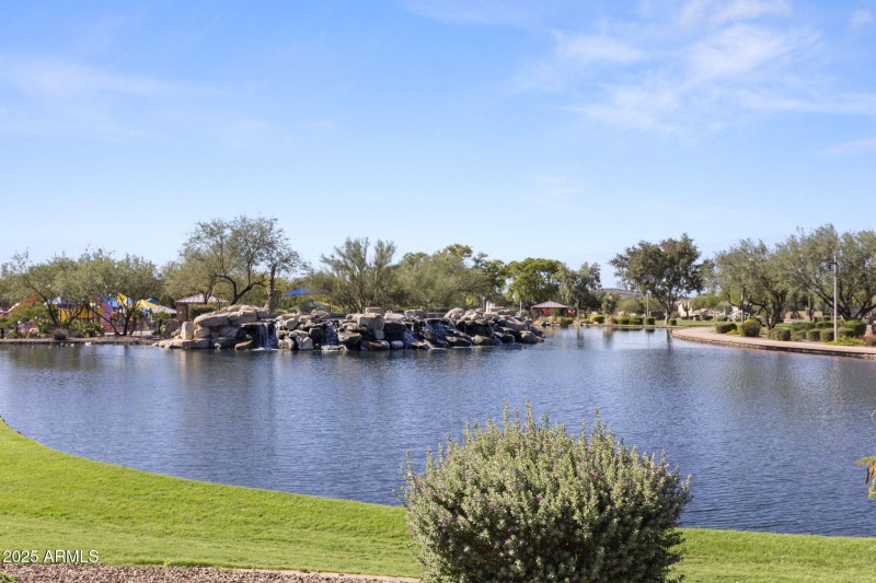 90-web-or-mls-43213-n-vista-hills-dr