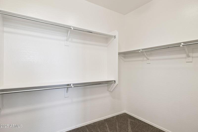 19-web-or-mls-43213-n-vista-hills-dr