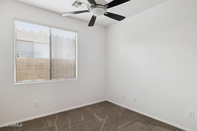 20-web-or-mls-43213-n-vista-hills-dr