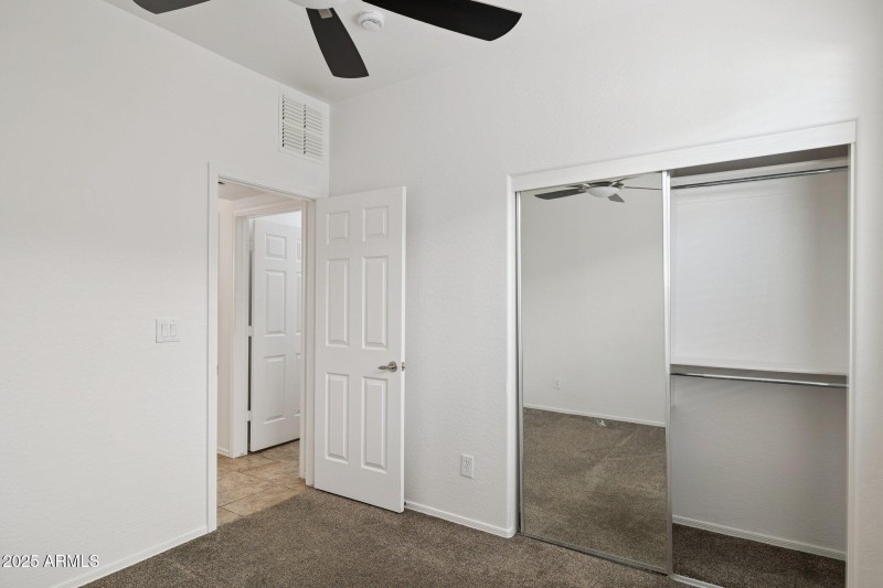 21-web-or-mls-43213-n-vista-hills-dr