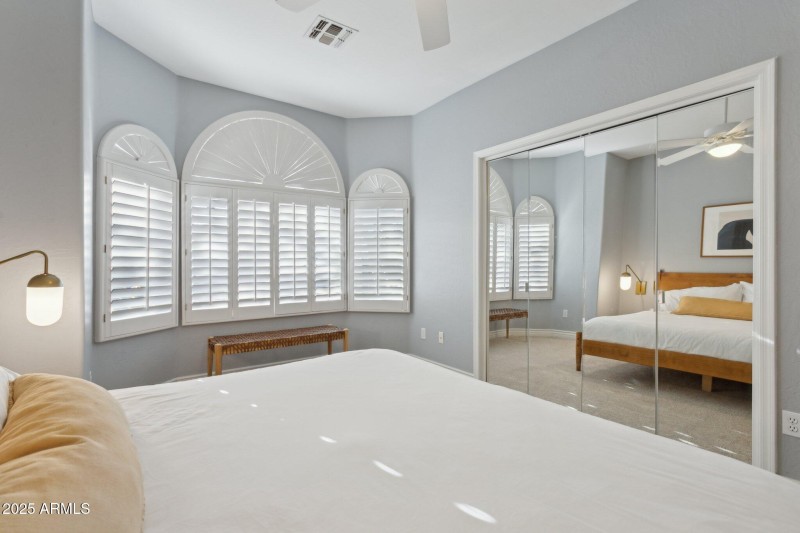 Abundant natural light