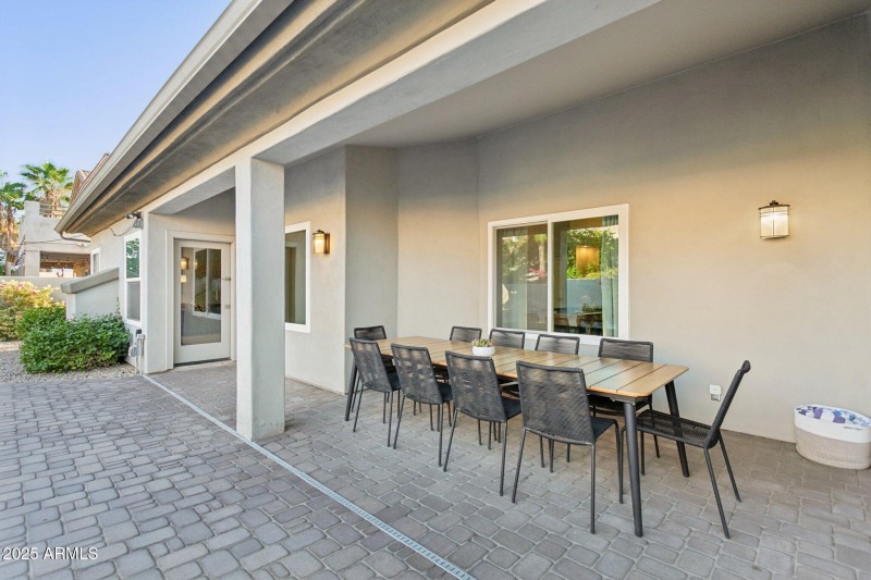 Extra large dining patio