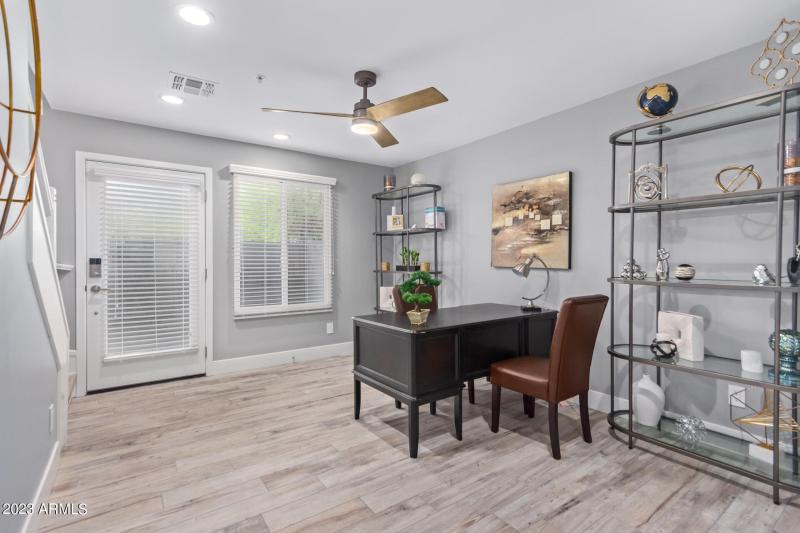 3 - Osborn Office - Entrance