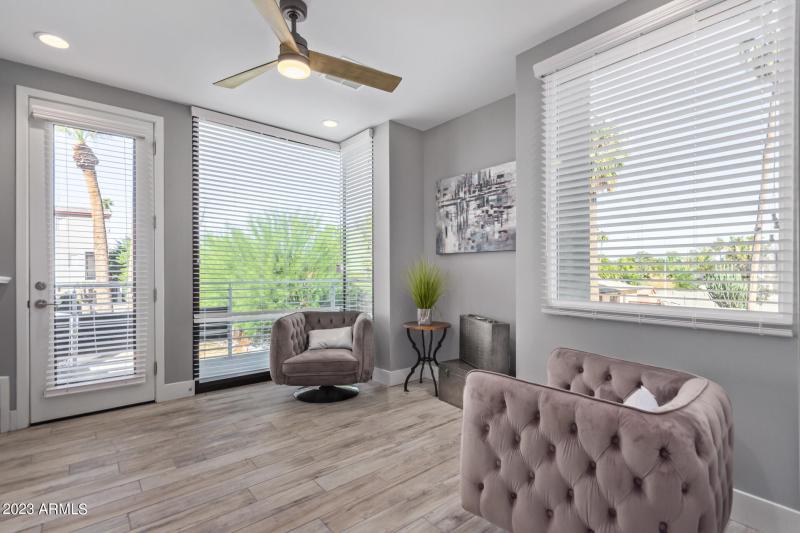 5 - Osborn Sitting Area