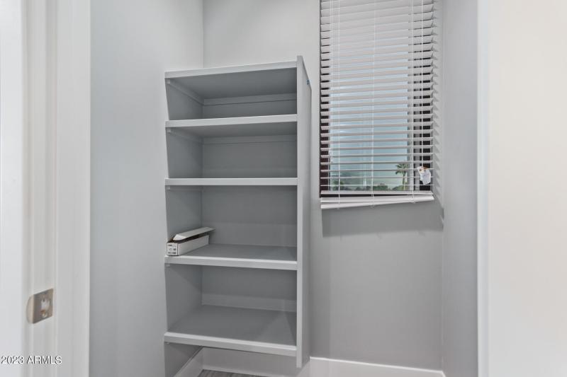 27 - Osborn Master Closet