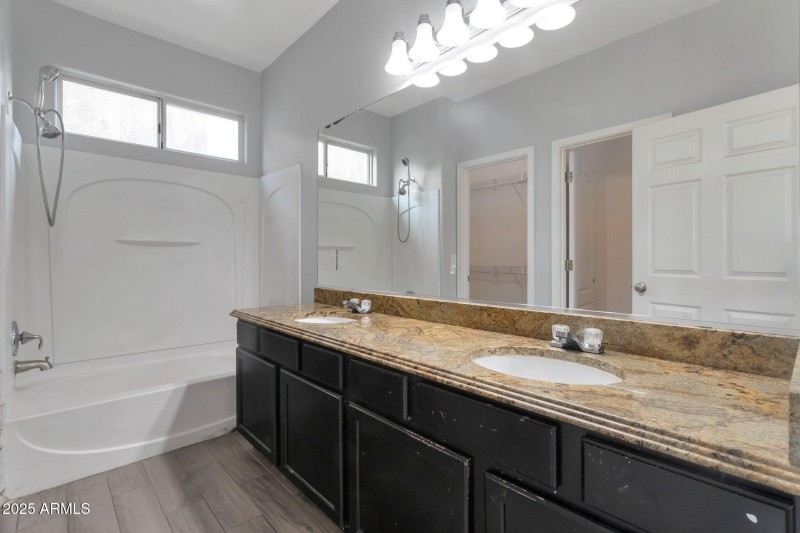 10-web-or-mls-Qp-7312