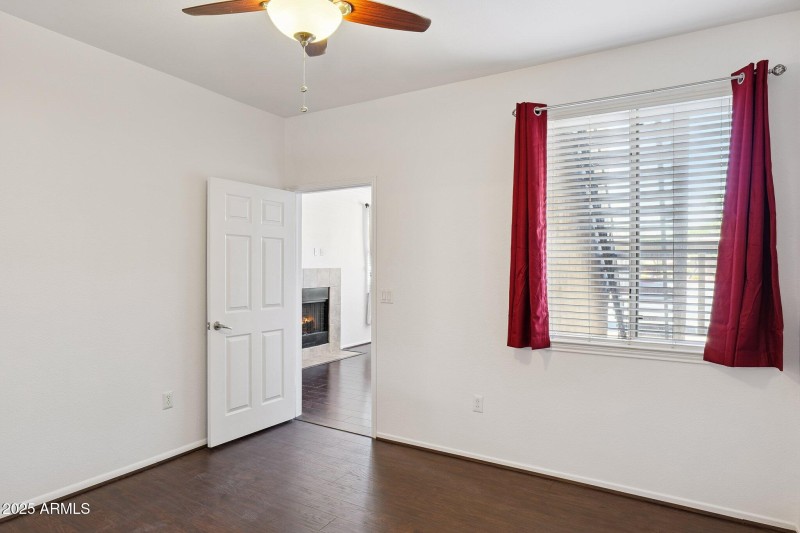 13-web-or-mls-7009-e-acoma-dr-1137