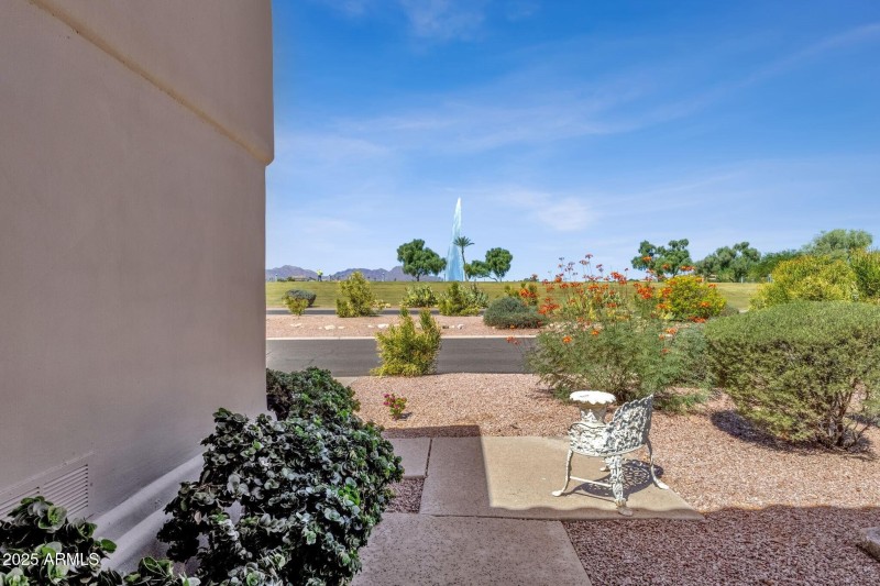 004_Front View Of FH Fountain