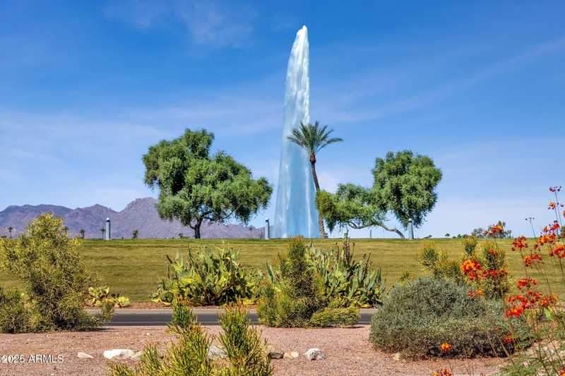 005_Famous FH Fountain