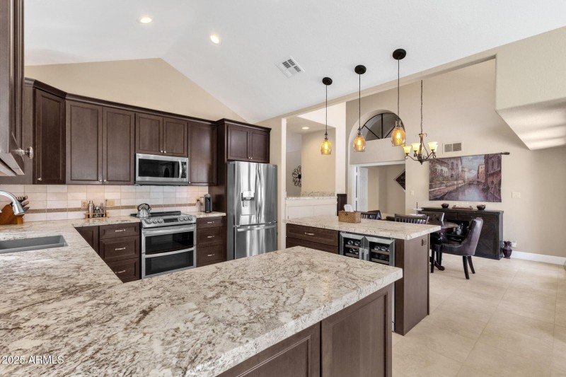 018_Marble Countertops