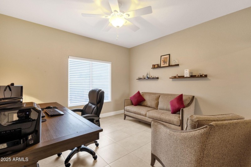 034_3rd Bedroom Or Office