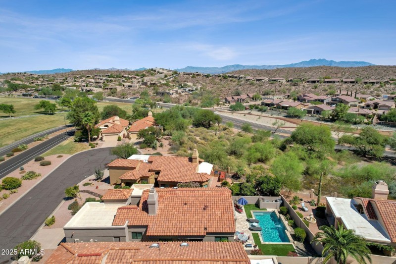 055_Aerial Side View