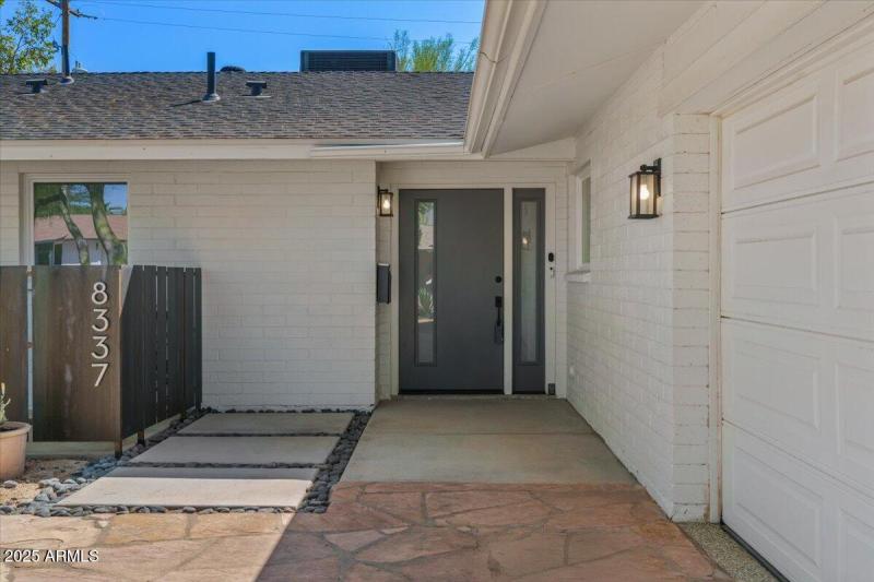 03-Front entry