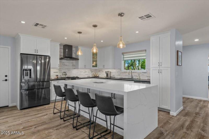 12-Kitchen
