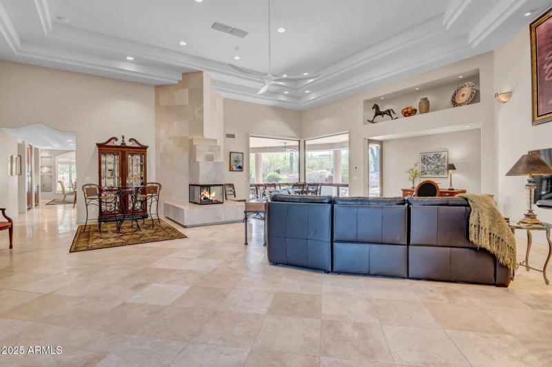 GREAT RM + FIREPLACE (VIEW II)