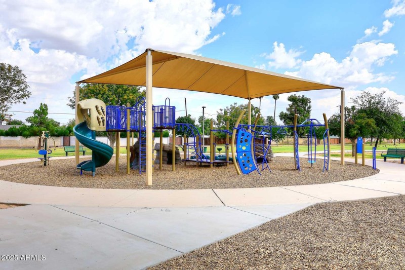 Nearby Park-Play Area