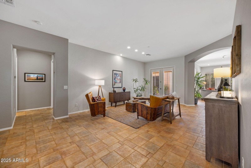 41646 N EMERALD LAKE DR