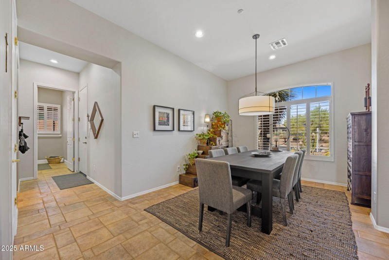 41646 N EMERALD LAKE DR