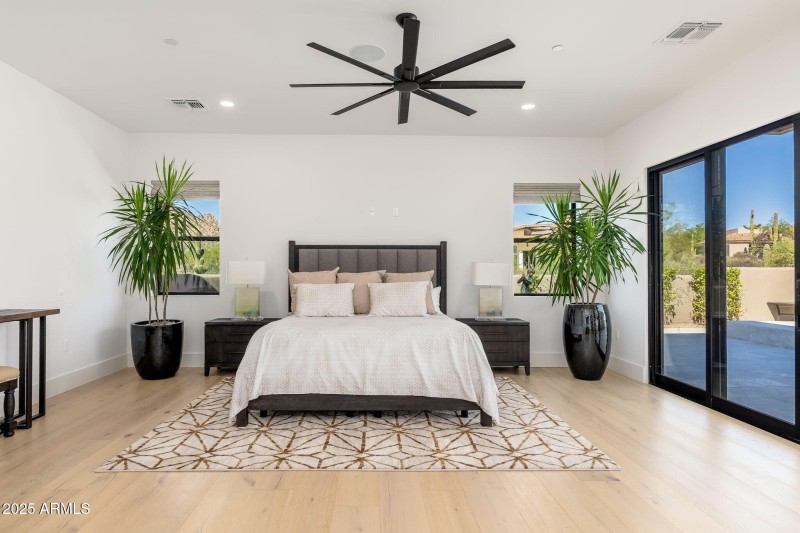 10160 E Saddle Horn Trl