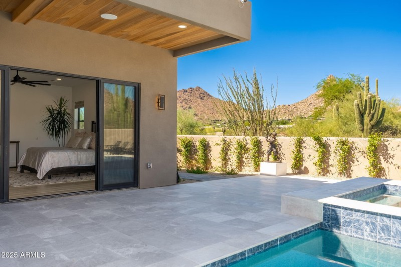 10160 E Saddle Horn Trl