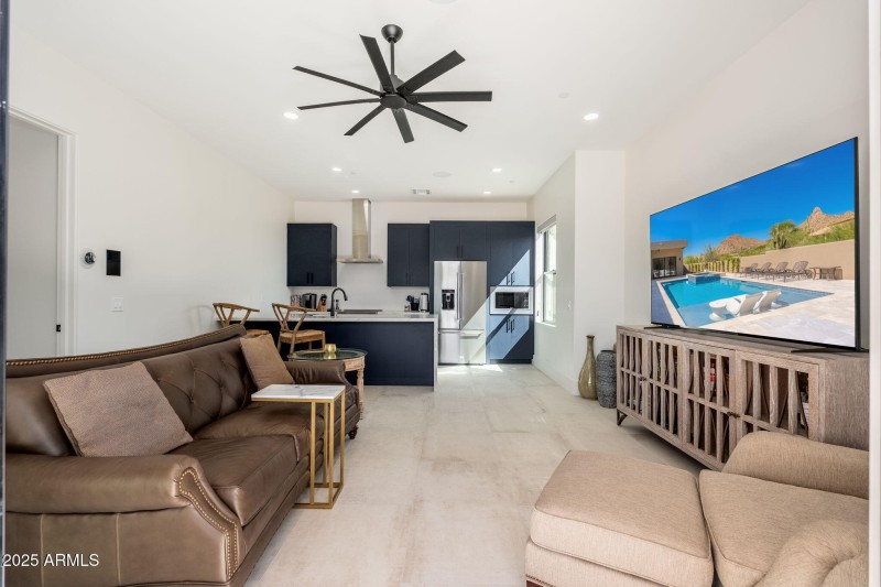 10160 E Saddle Horn Trl