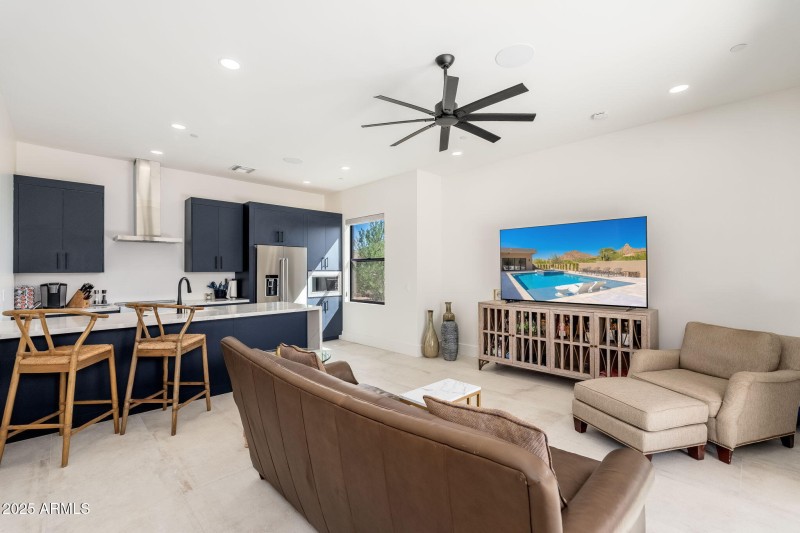 10160 E Saddle Horn Trl