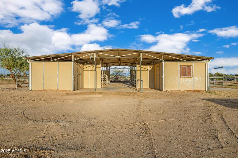23043 E Ocotillo Rd-32