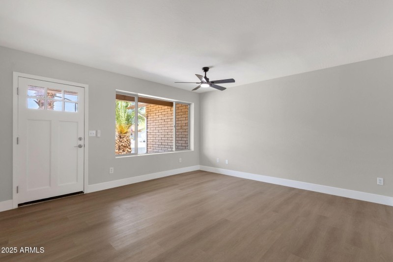 6-web-or-mls-4309-e-alta-mesa-ave