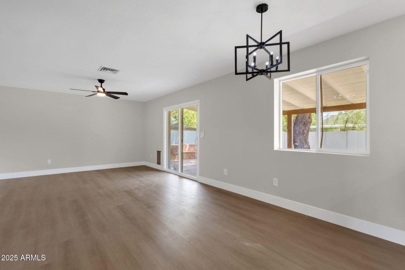 16-web-or-mls-4309-e-alta-mesa-ave