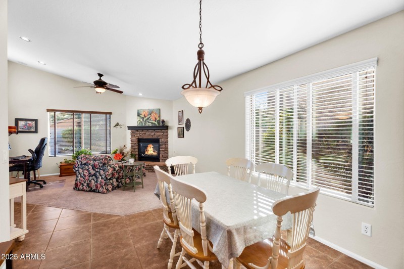 21-web-or-mls-695 W Holstein Trail -17