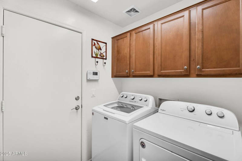 37-web-or-mls-695 W Holstein Trail -33