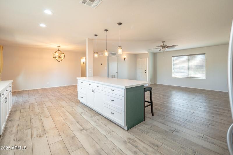 20250924_456-W-Jasper-Dr_06