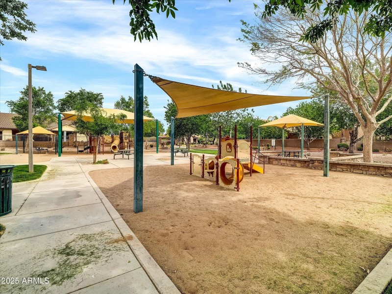 090-21930 E Tierra Grande Court-90