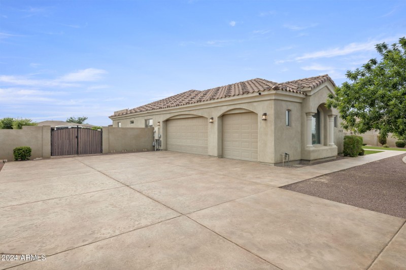 49-web-or-mls-25824-s-194th-st