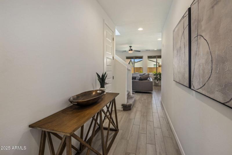 1-web-or-mls-D46A6616 copy