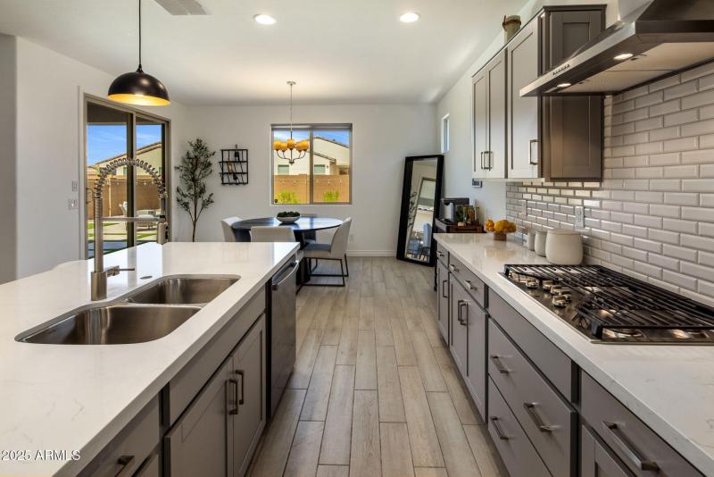 12-web-or-mls-D46A6680 copy