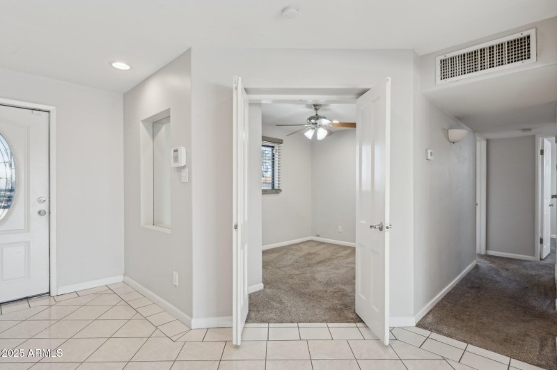 5-web-or-mls-5812-n-22nd-dr