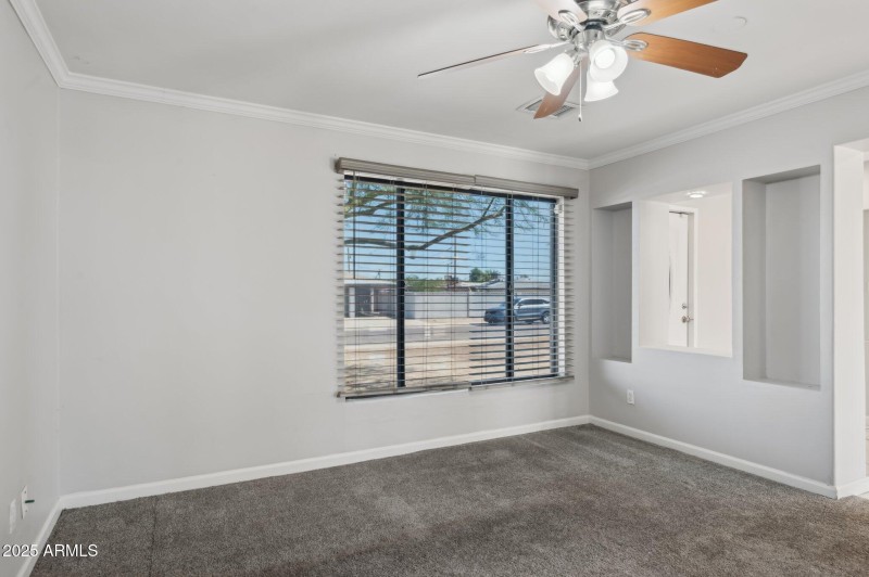 16-web-or-mls-5812-n-22nd-dr